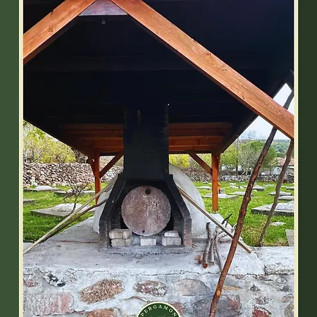 Pergamon Yunt Evleri 招待所 3*